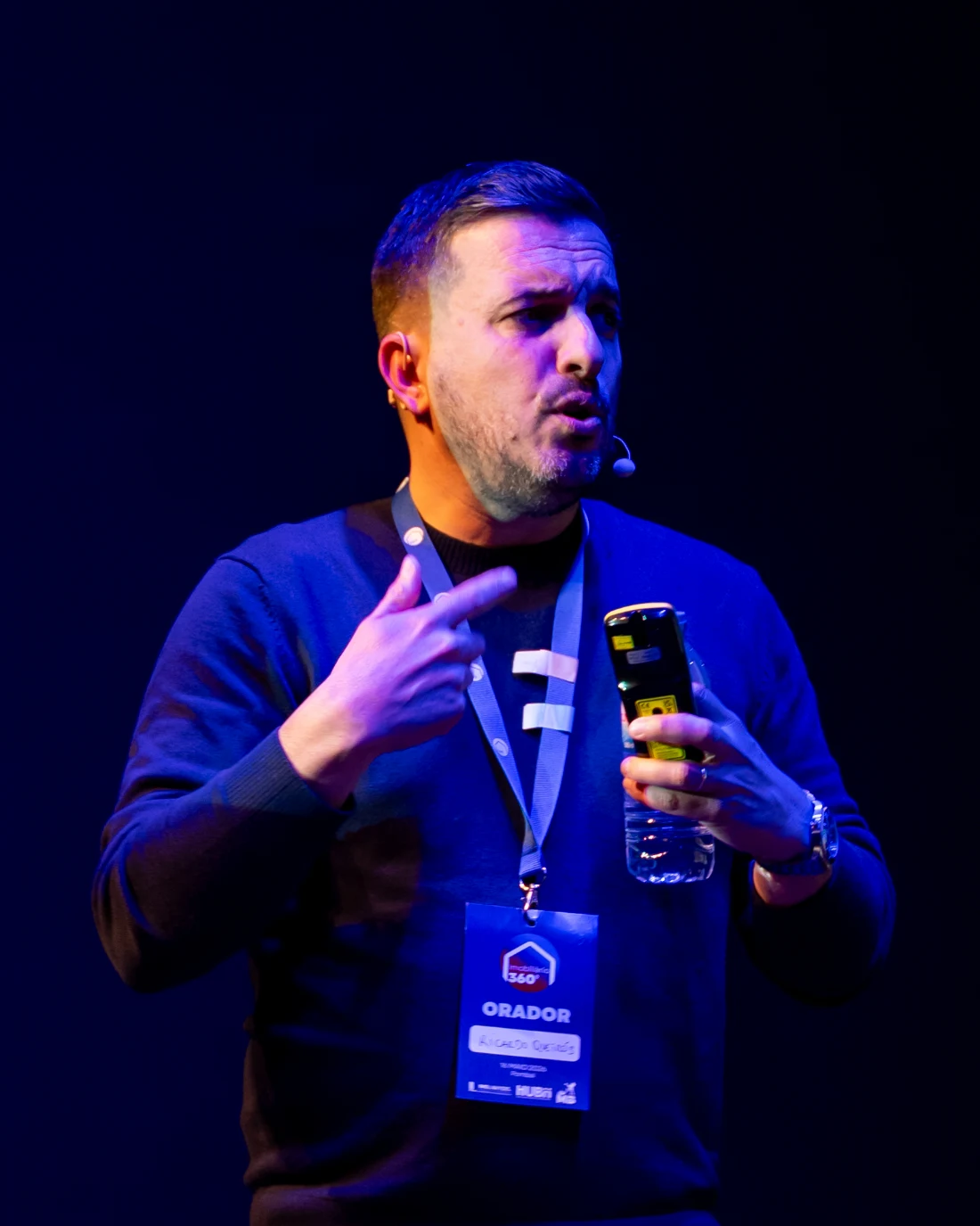 Ricardo Queirós a falar em palco no Imobiliário 360